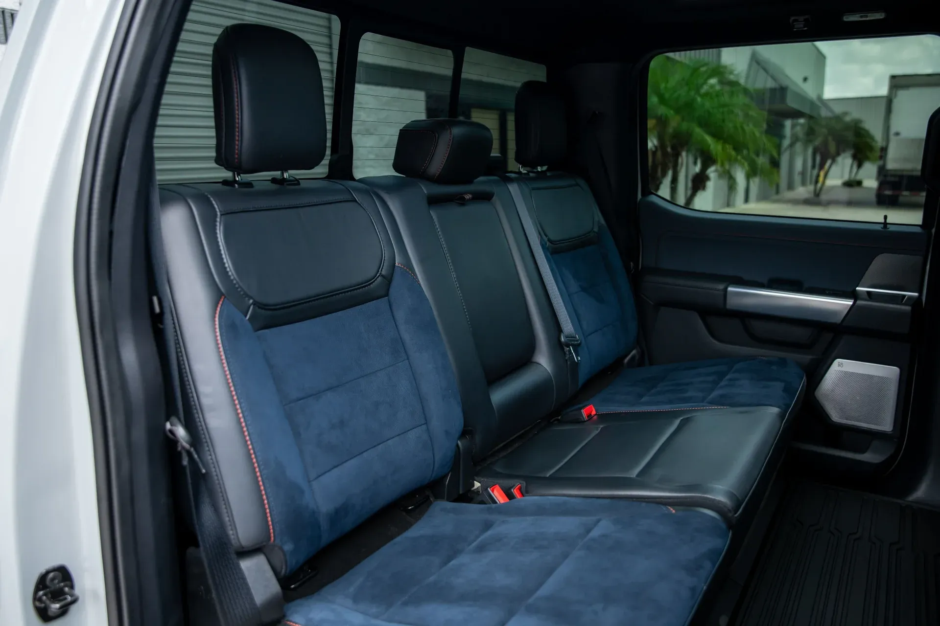 2023-ford-f-150-raptor (14)