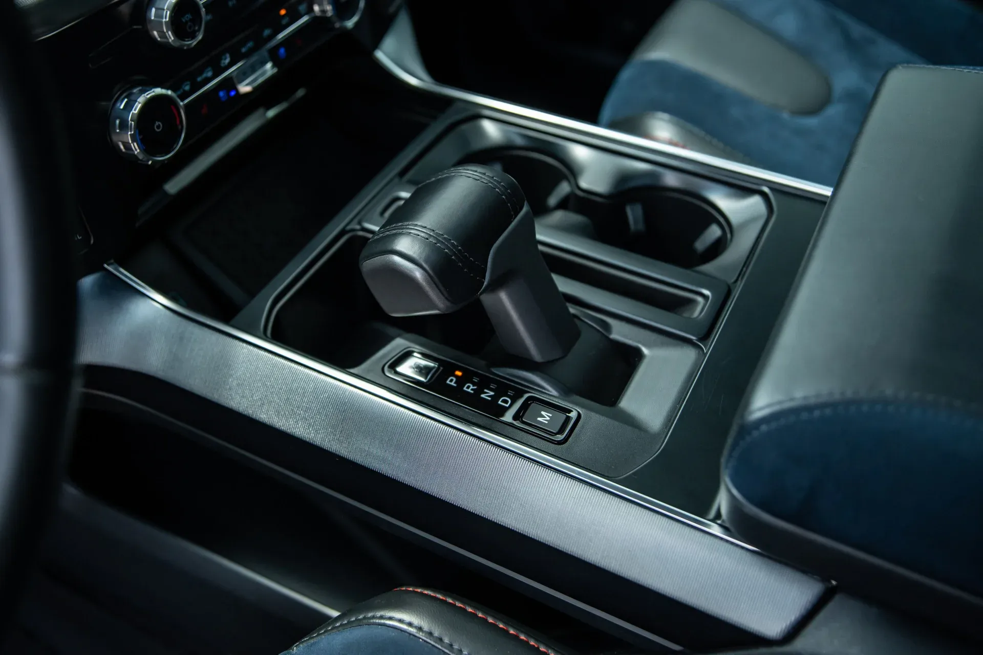 2023-ford-f-150-raptor (28)
