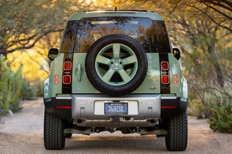 2023-land-rover-defender-110-75-limited-edition-for-sale-155