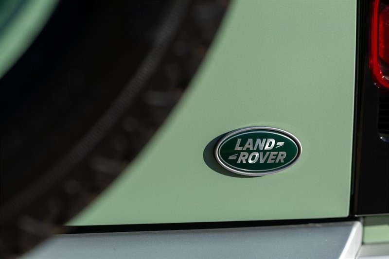 2023-land-rover-defender-110-75-limited-edition-for-sale-30