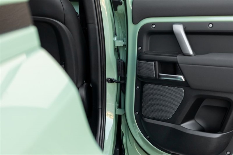 2023-land-rover-defender-110-75-limited-edition-for-sale-46