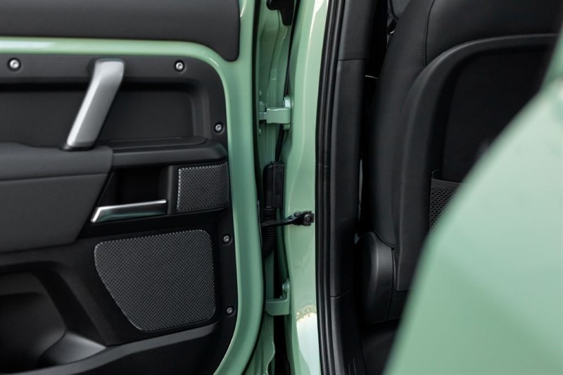 2023-land-rover-defender-110-75-limited-edition-for-sale-51