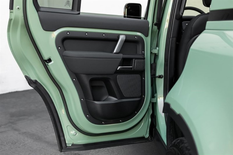 2023-land-rover-defender-110-75-limited-edition-for-sale-53