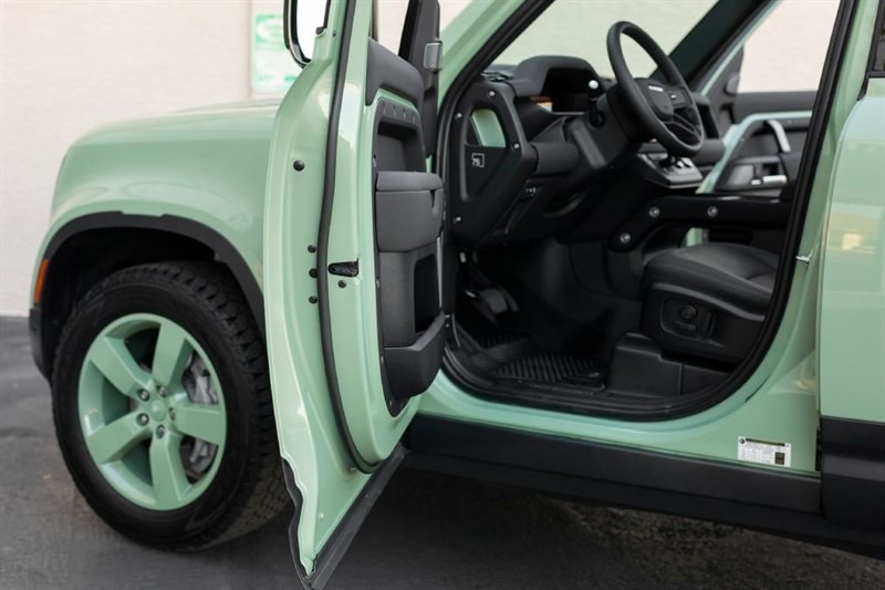 2023-land-rover-defender-110-75-limited-edition-for-sale-54