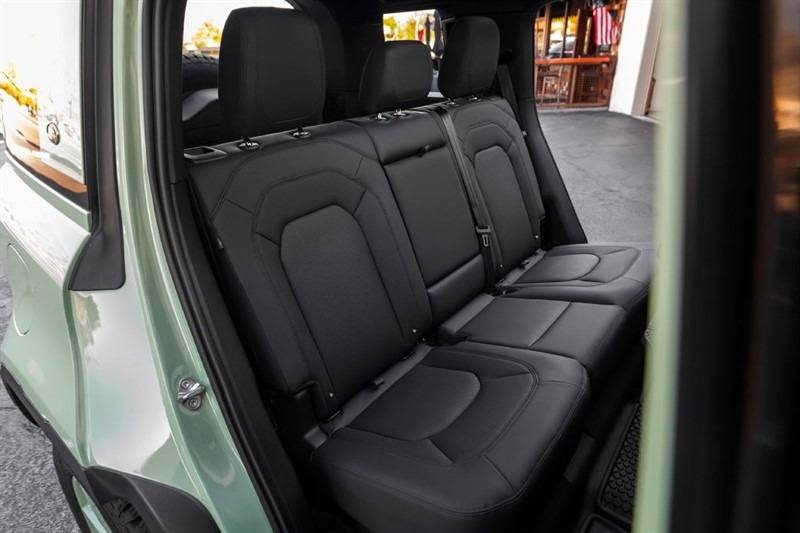 2023-land-rover-defender-110-75-limited-edition-for-sale-62