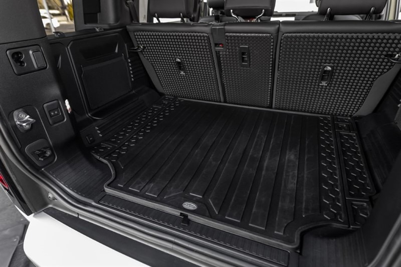 2023-land-rover-defender-110-75-limited-edition-for-sale-76