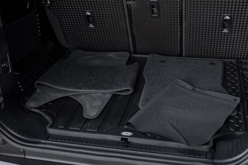2023-land-rover-defender-110-75-limited-edition-for-sale-87