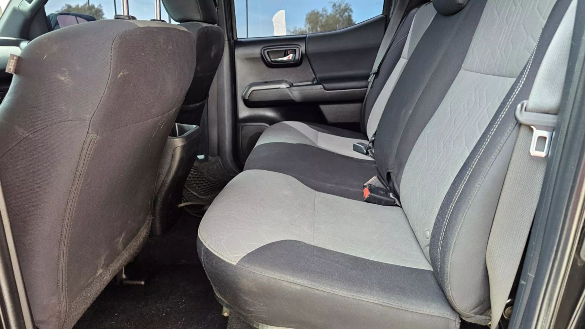 2023-toyota-tacoma-trd-sport-for-sale-34