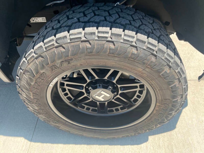 2024-chevrolet-silverado-3500hd-lt-4x4-4dr-crew-cab-lb-srw (13)