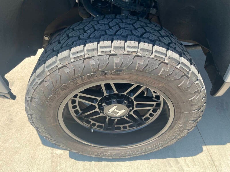 2024-chevrolet-silverado-3500hd-lt-4x4-4dr-crew-cab-lb-srw (14)