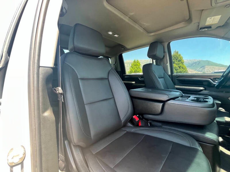 2024-chevrolet-silverado-3500hd-lt-4x4-4dr-crew-cab-lb-srw (18)