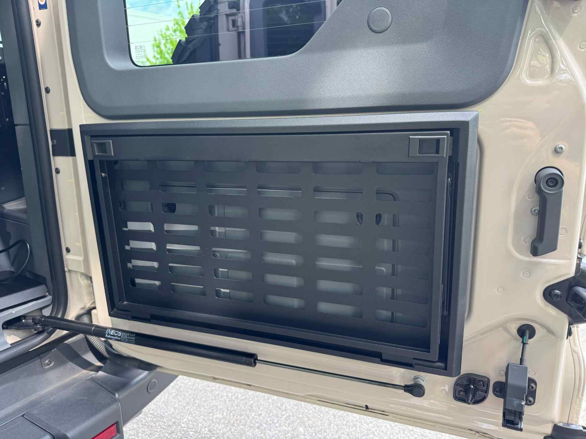2024-ineos-grenadier-trailmaster-edition-for-sale-80