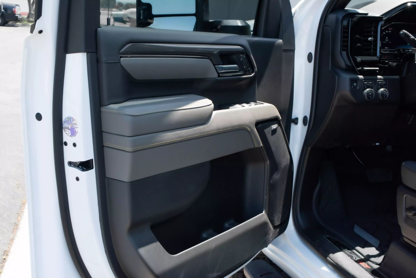 2025-chevrolet-silverado-2500-hd-crew-cab-zr2-for-sale-22
