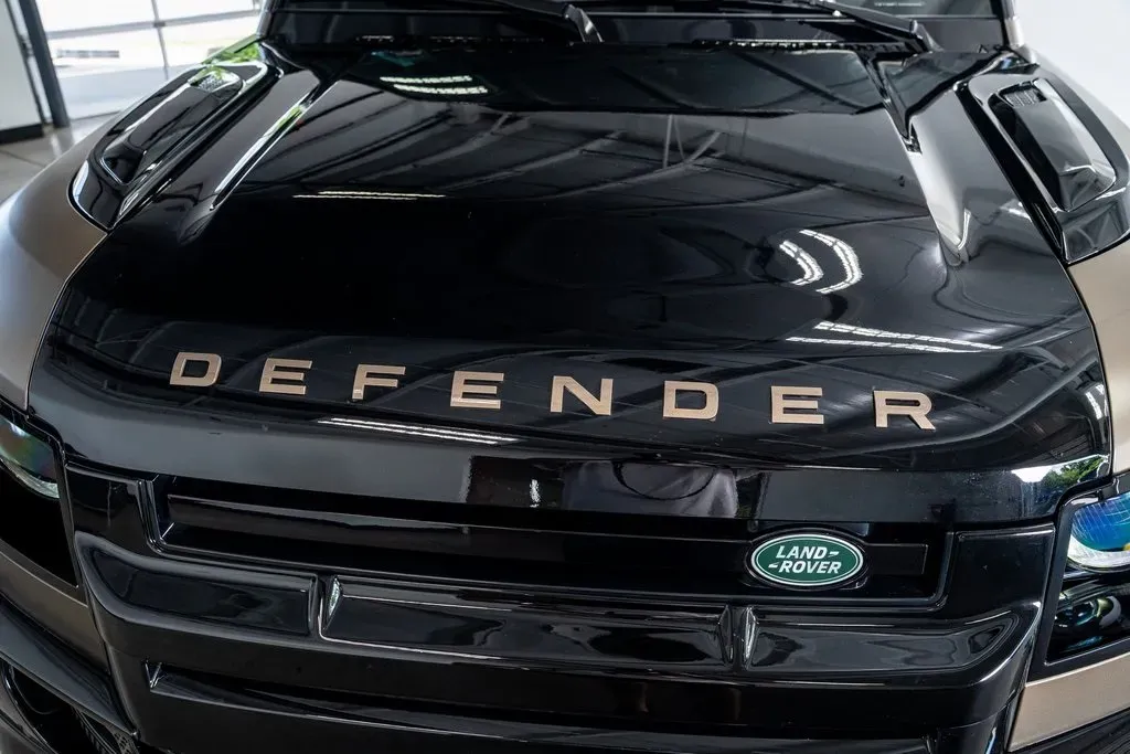 2025-land-rover-defender-110-x-for-sale-16