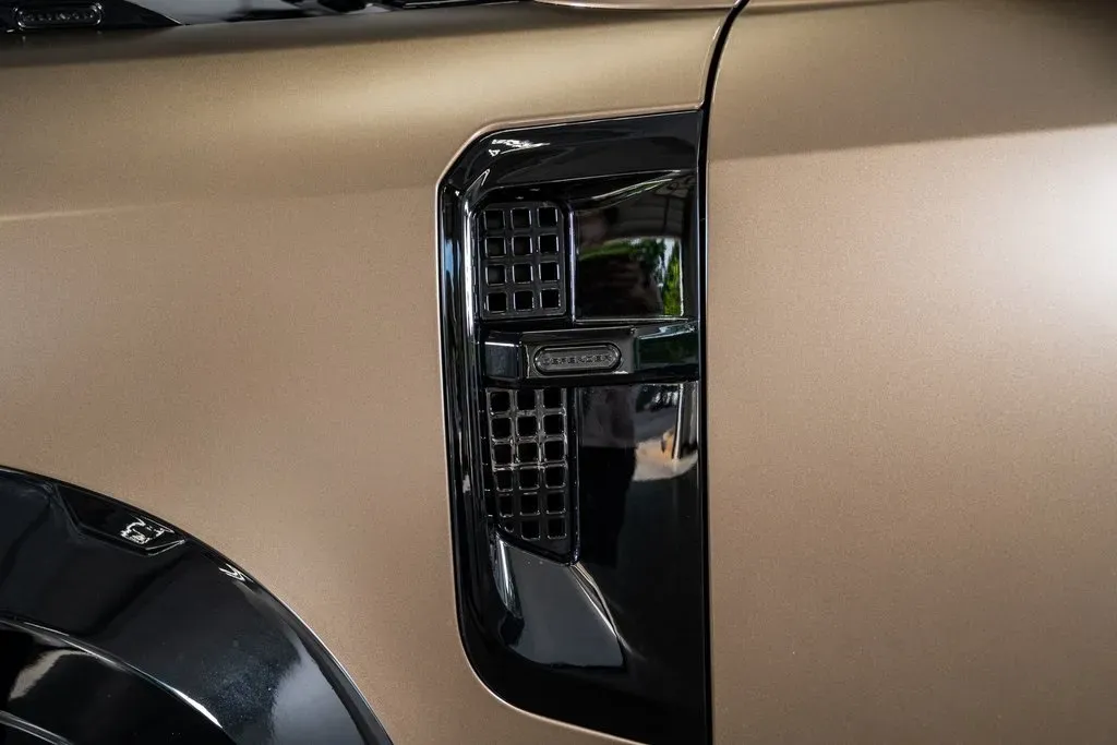 2025-land-rover-defender-110-x-for-sale-21