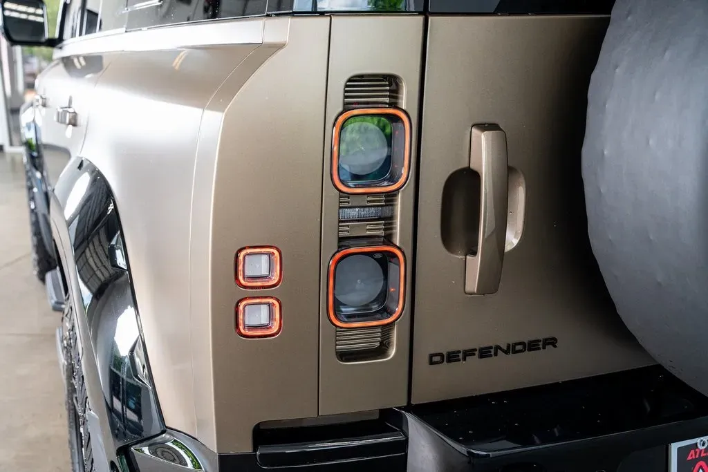 2025-land-rover-defender-110-x-for-sale-25