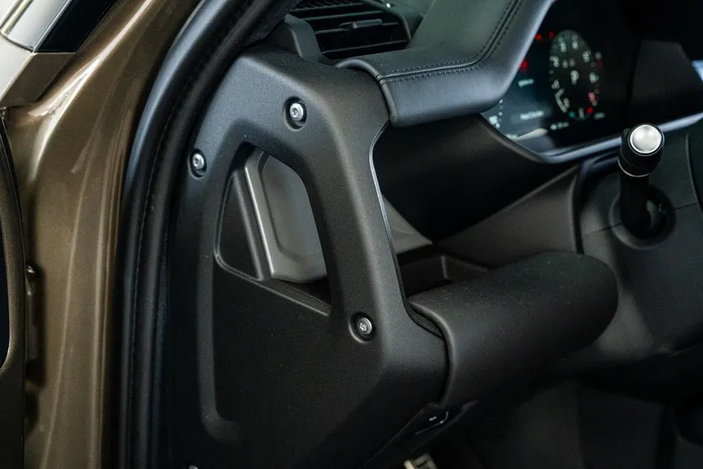 2025-land-rover-defender-110-x-for-sale-38
