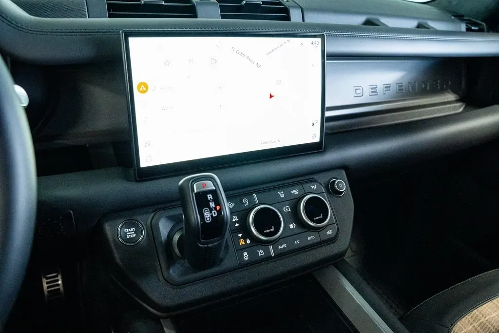 2025-land-rover-defender-110-x-for-sale-45