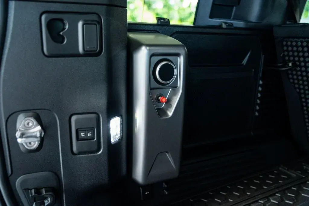 2025-land-rover-defender-110-x-for-sale-64