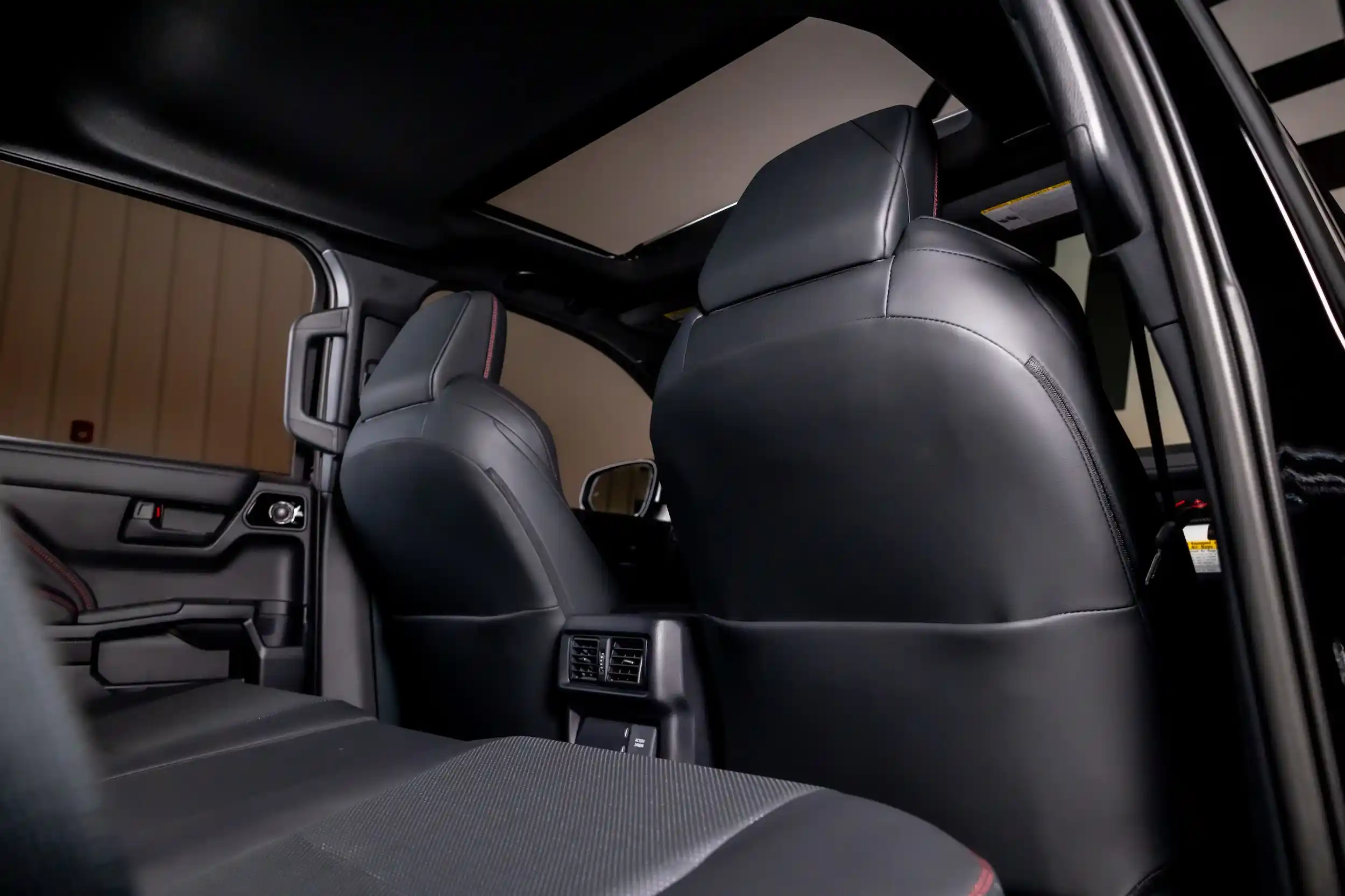 2025-toyota-4runner-hybrid-trd-pro-24