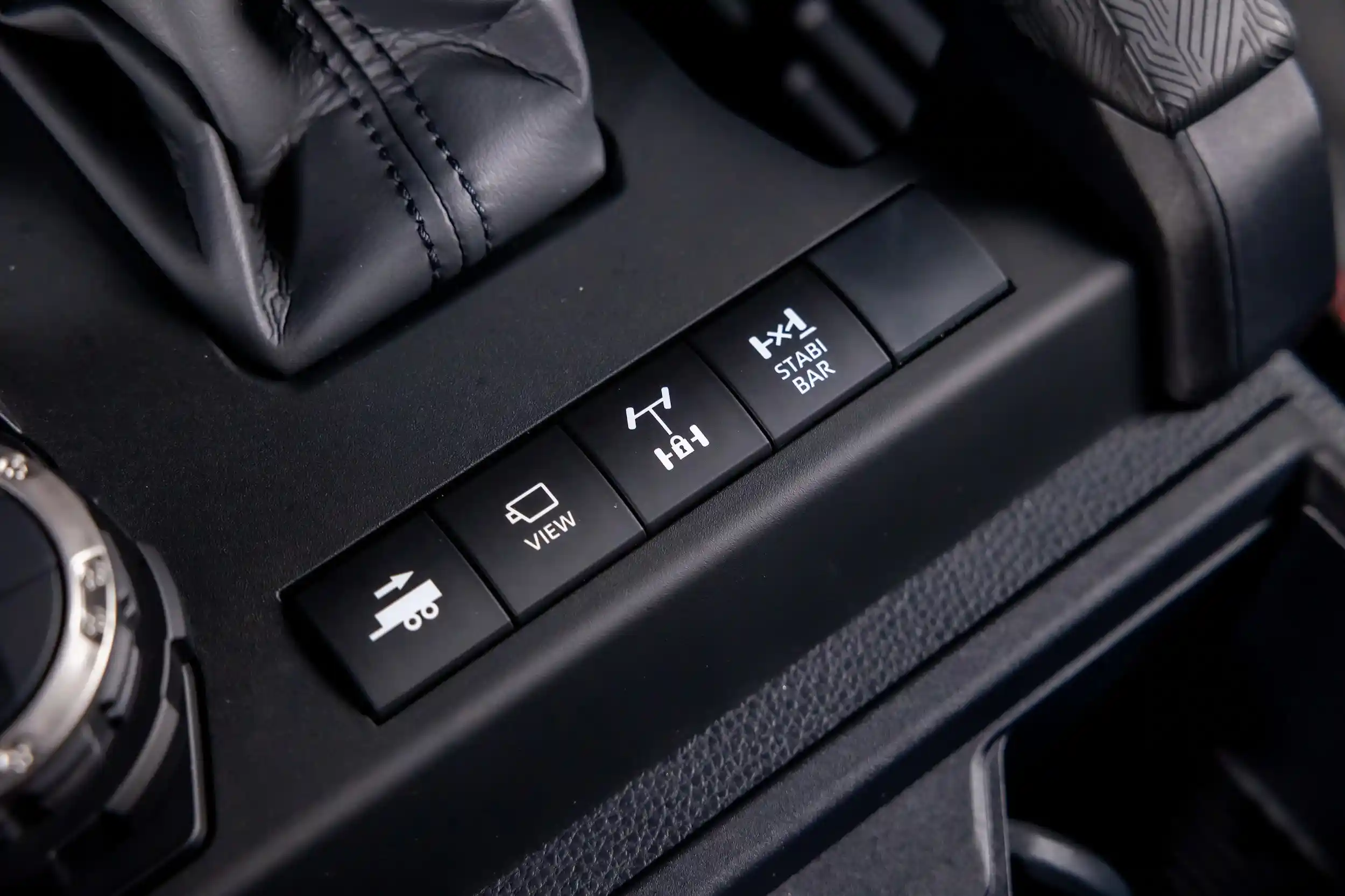 2025-toyota-4runner-hybrid-trd-pro-57