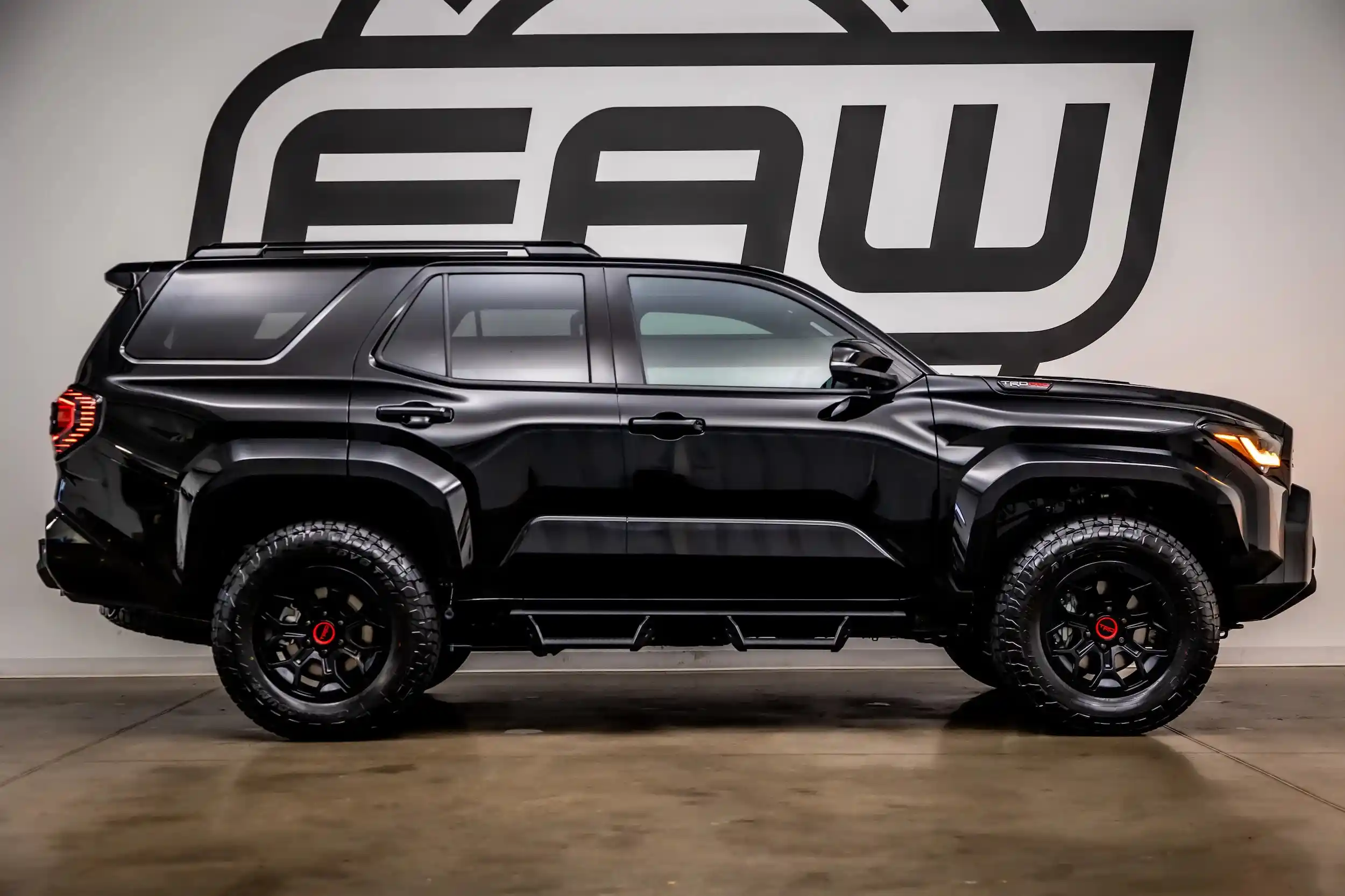 2025-toyota-4runner-hybrid-trd-pro-8