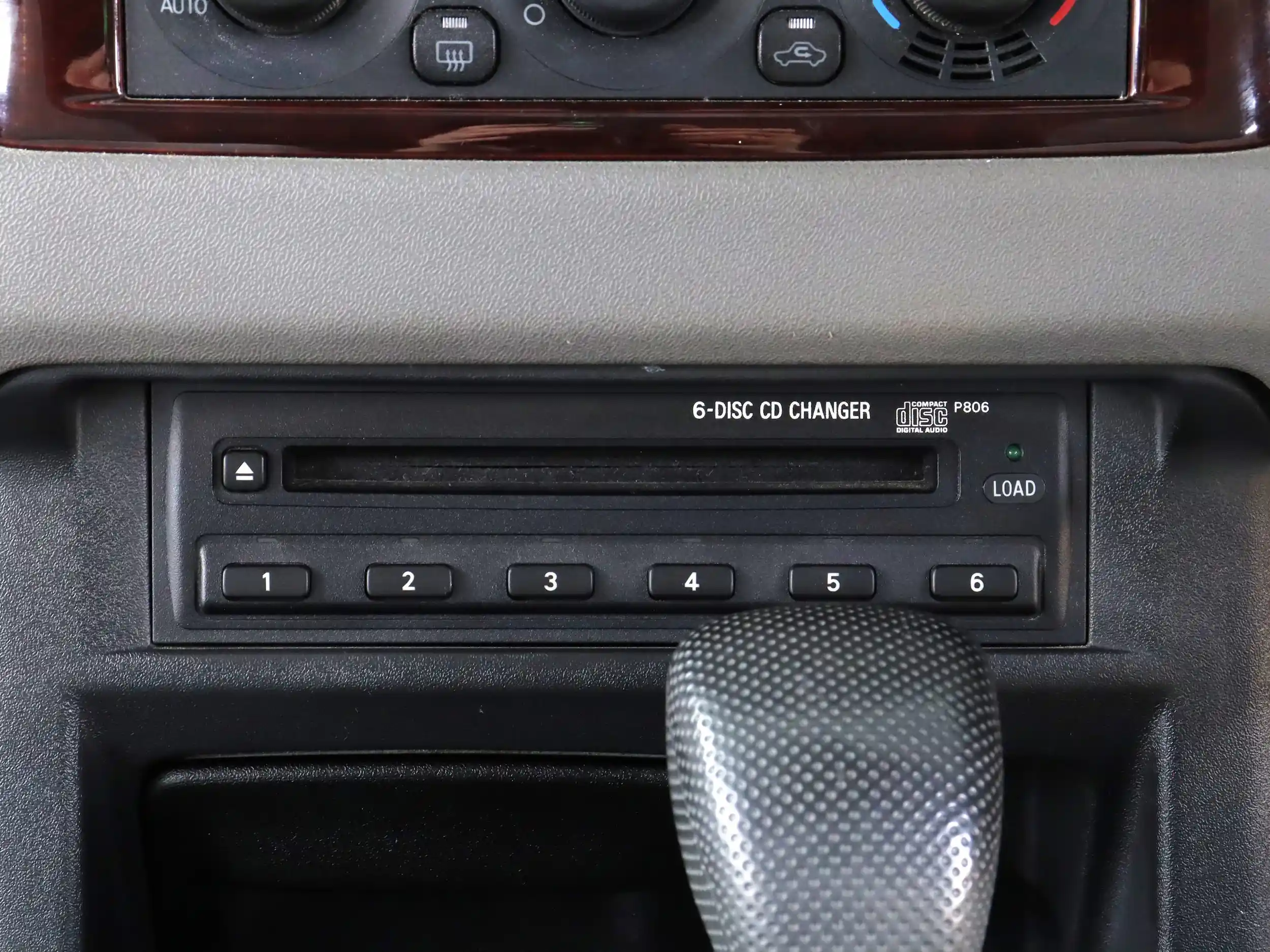 27k-mile-2000-mitsubishi-pajero-for-sale-15