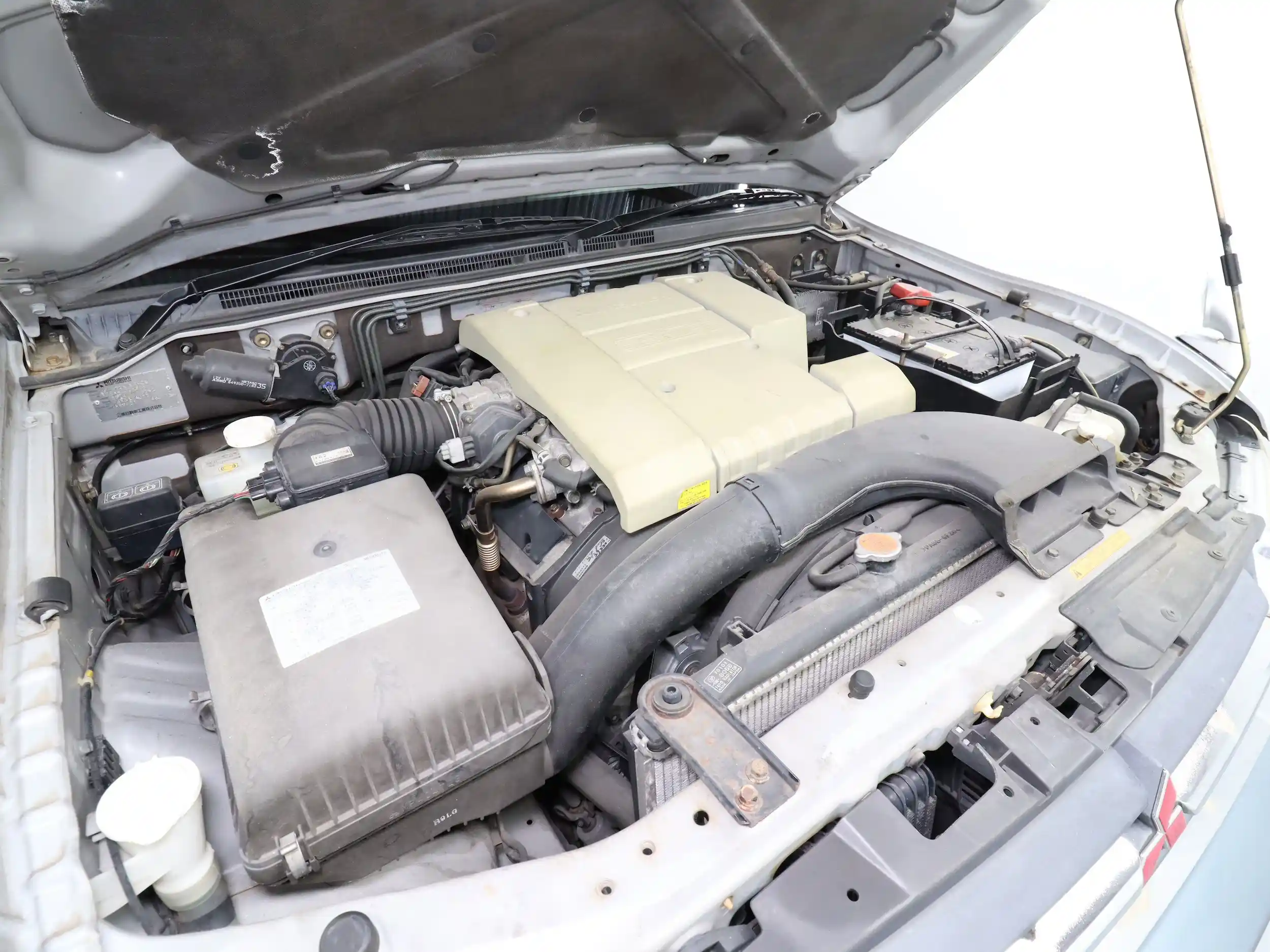 27k-mile-2000-mitsubishi-pajero-for-sale-27