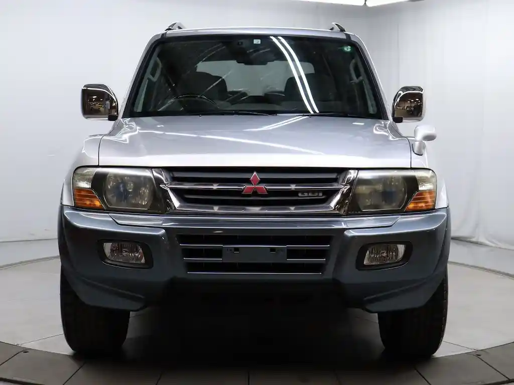 27k-mile-2000-mitsubishi-pajero-for-sale-3