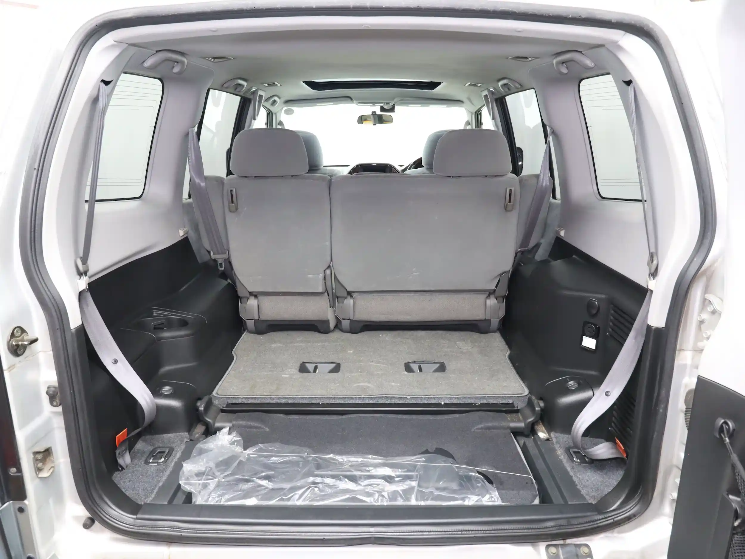 27k-mile-2000-mitsubishi-pajero-for-sale-32