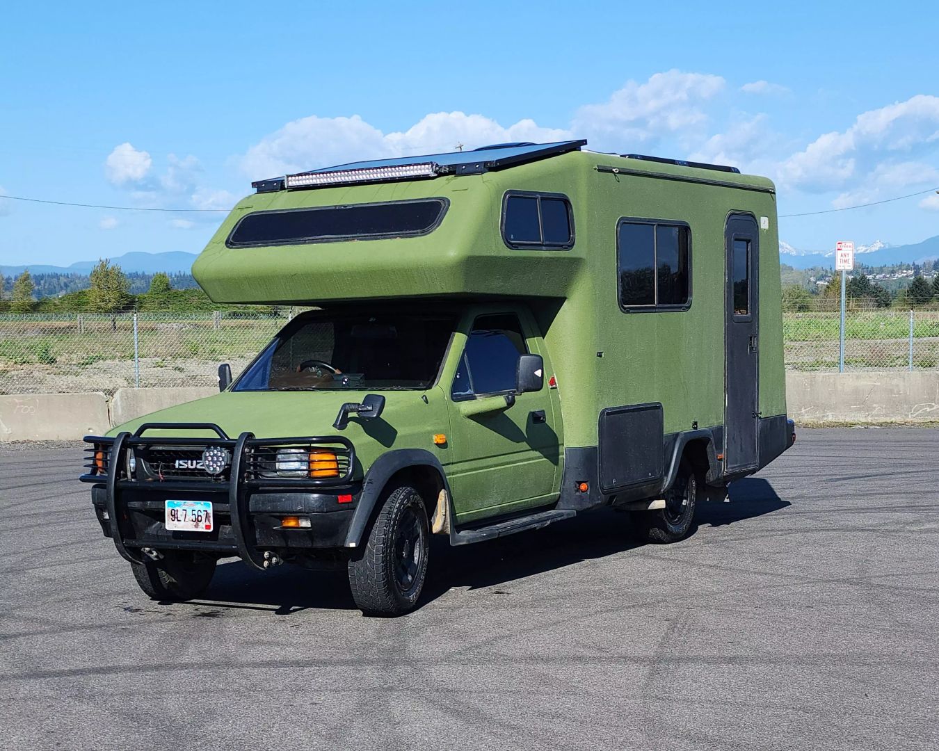 Isuzu-Rodeo-4x4-Camper-For-Sale-01