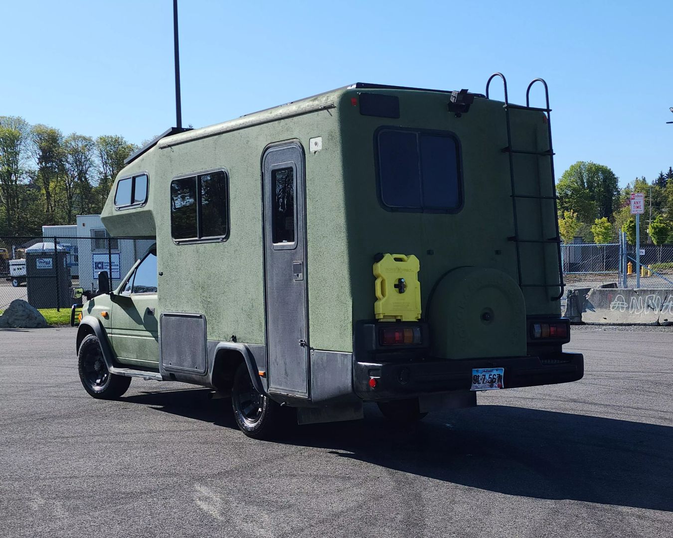 Isuzu-Rodeo-4x4-Camper-For-Sale-06