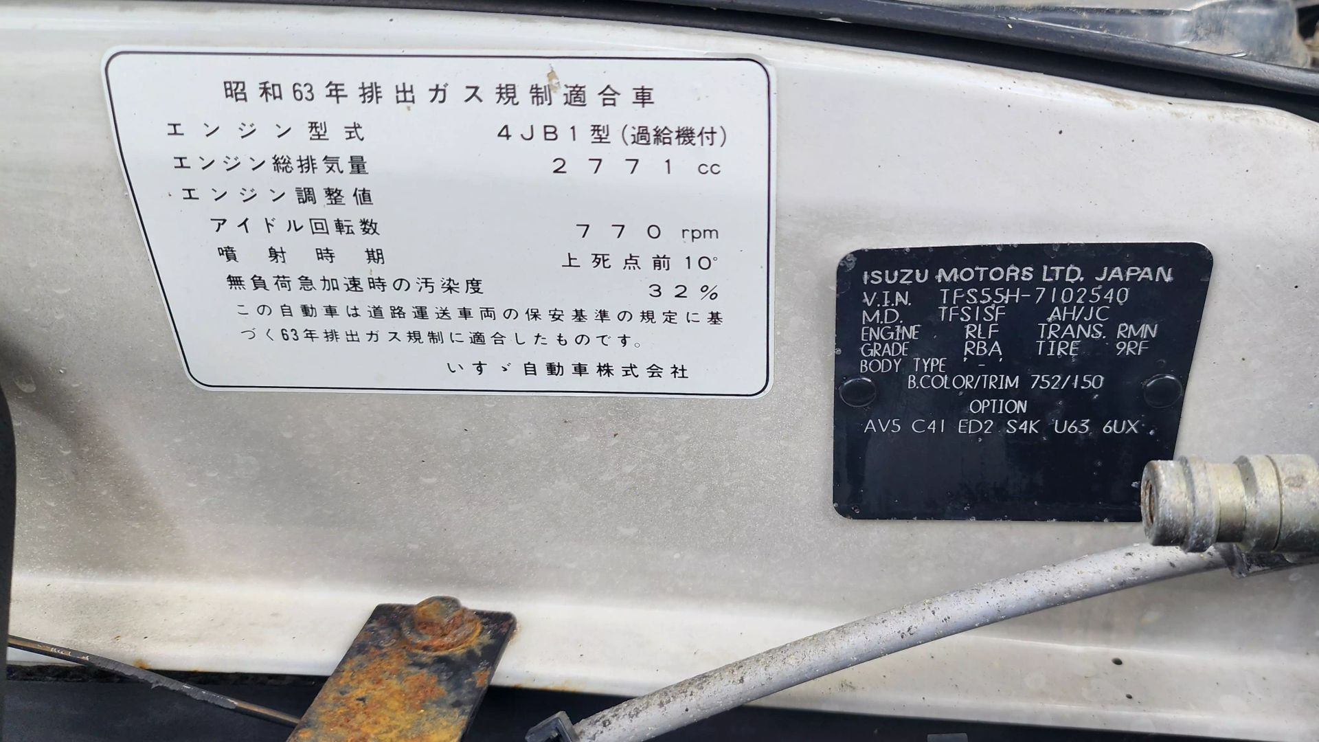 Isuzu-Rodeo-4x4-Camper-For-Sale-21