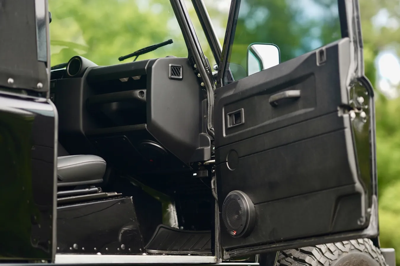 Osprey-land-rover-defender-90-for-sale-21