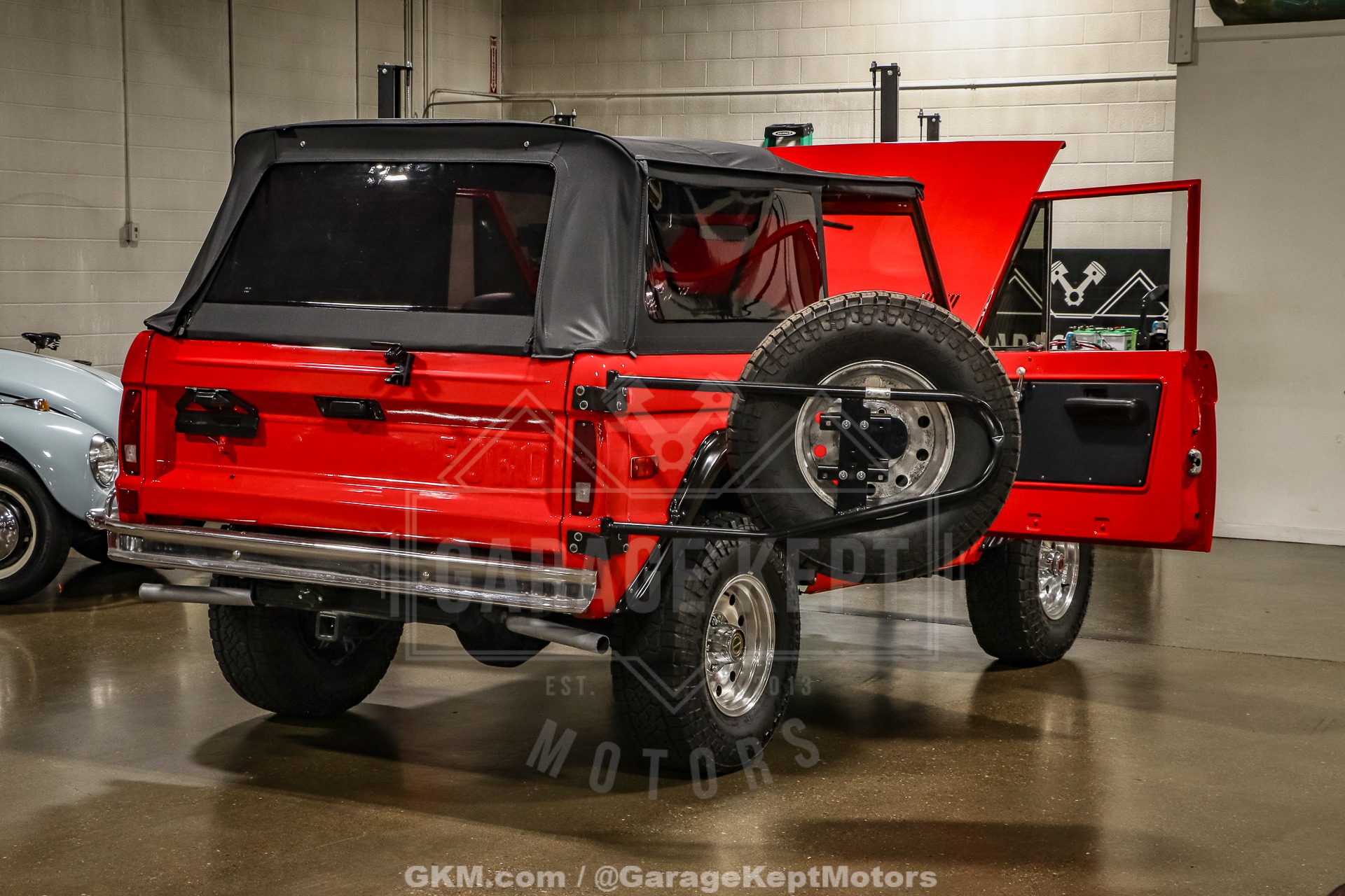 Used-1976-Ford-Bronco-1750962527 (30)