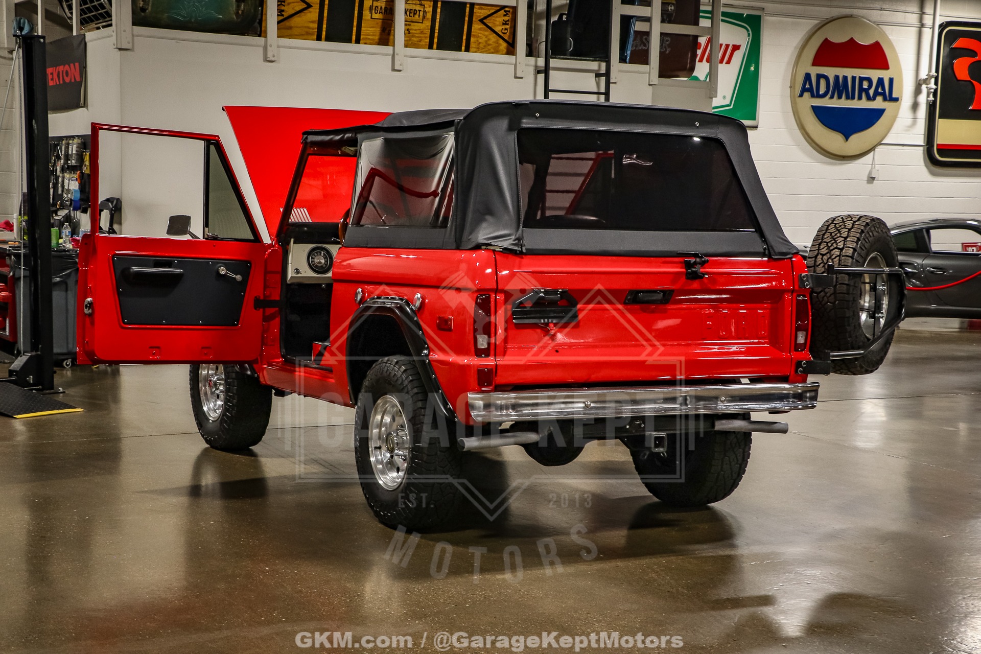 Used-1976-Ford-Bronco-1750962527