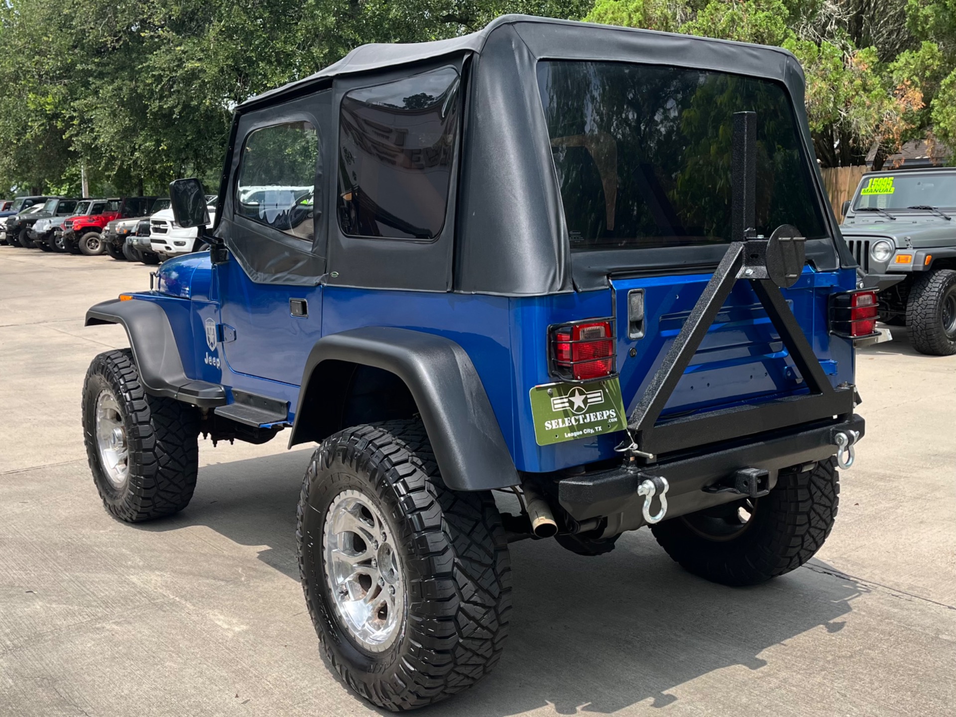Used-1991-Jeep-Wrangler-Islander (7)