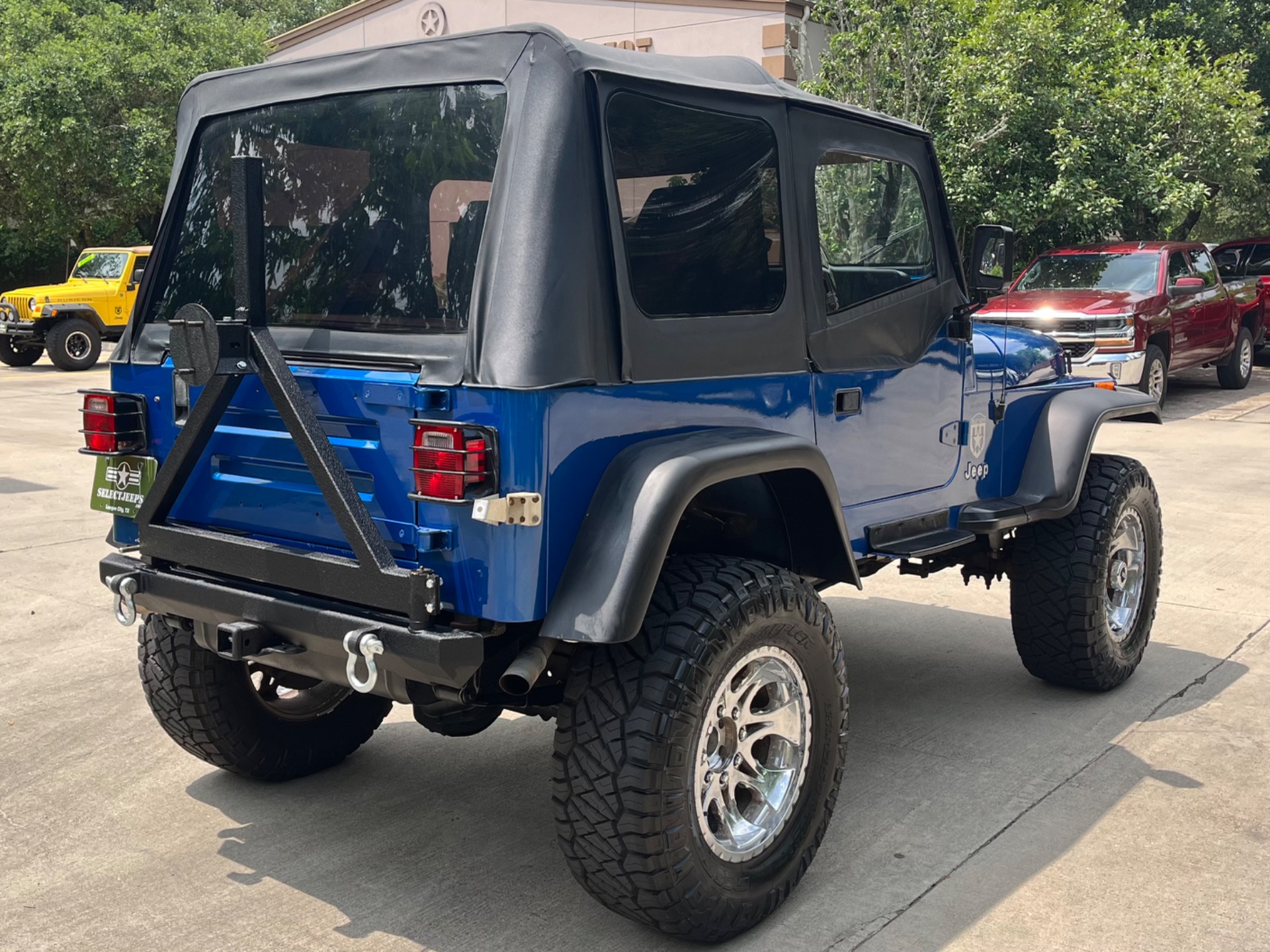 Used-1991-Jeep-Wrangler-Islander (9)