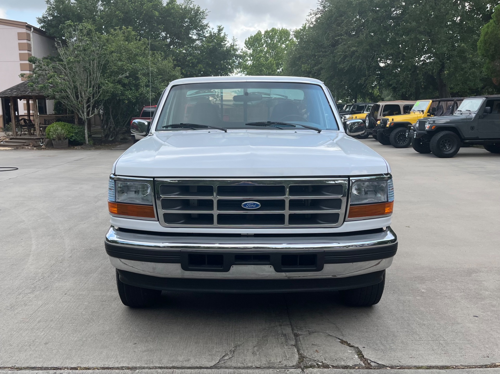 Used-1996-Ford-F-150-XL (1)