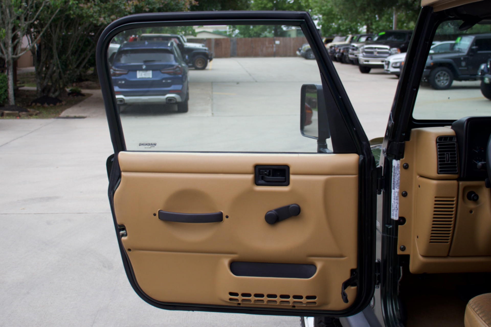 Used-1998-Jeep-Wrangler-Sport (12)