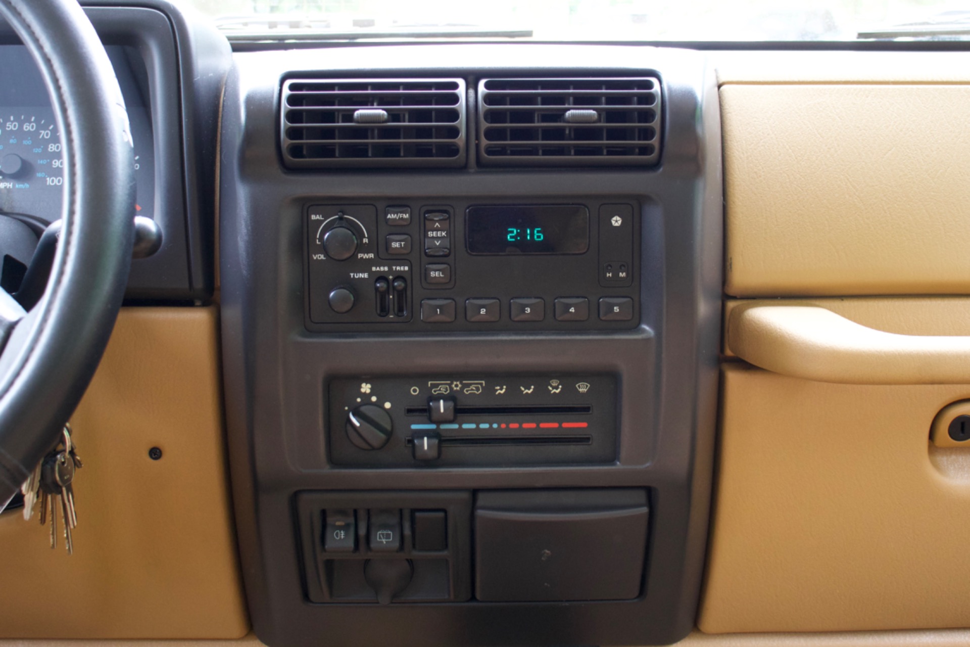 Used-1998-Jeep-Wrangler-Sport (18)