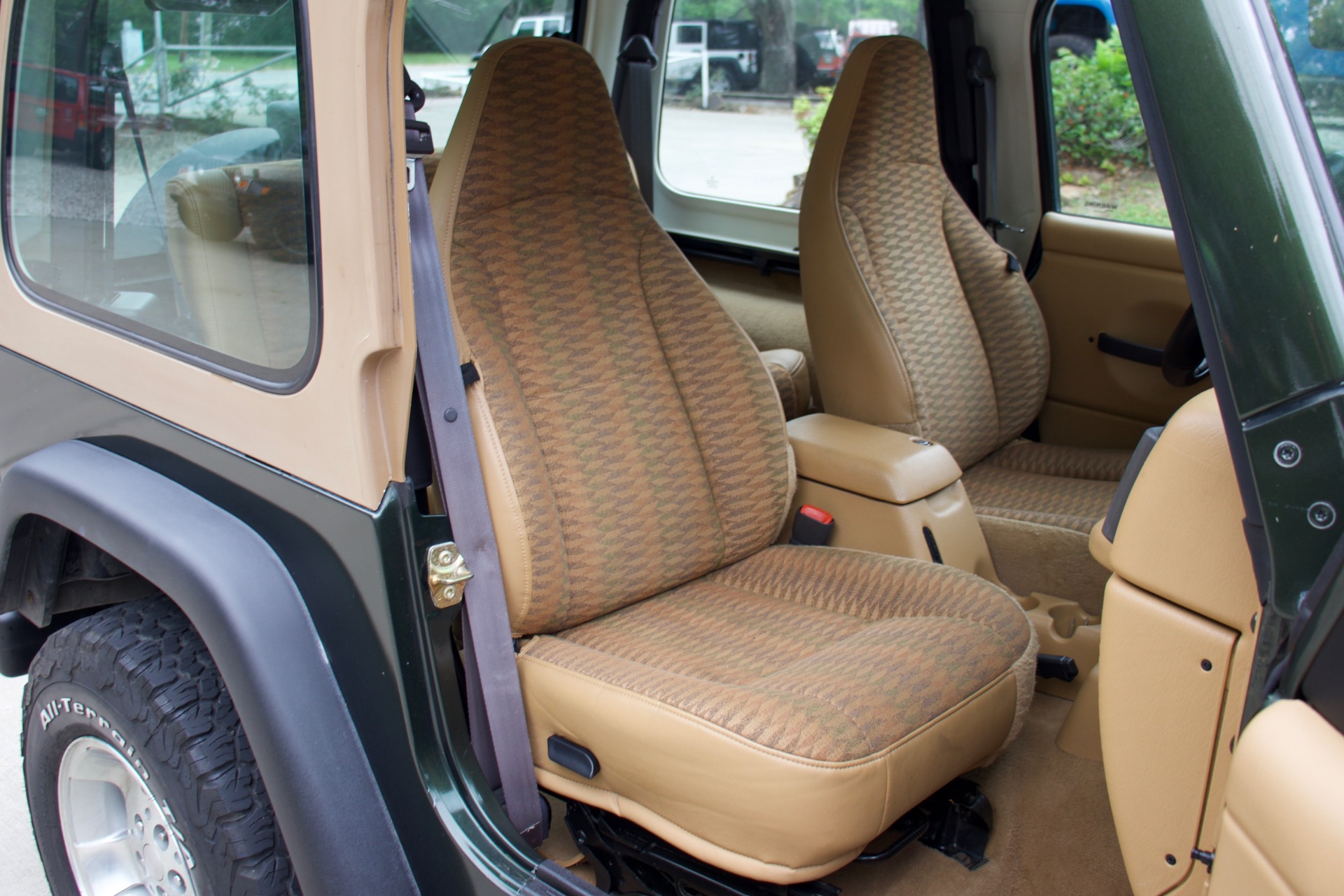 Used-1998-Jeep-Wrangler-Sport (21)
