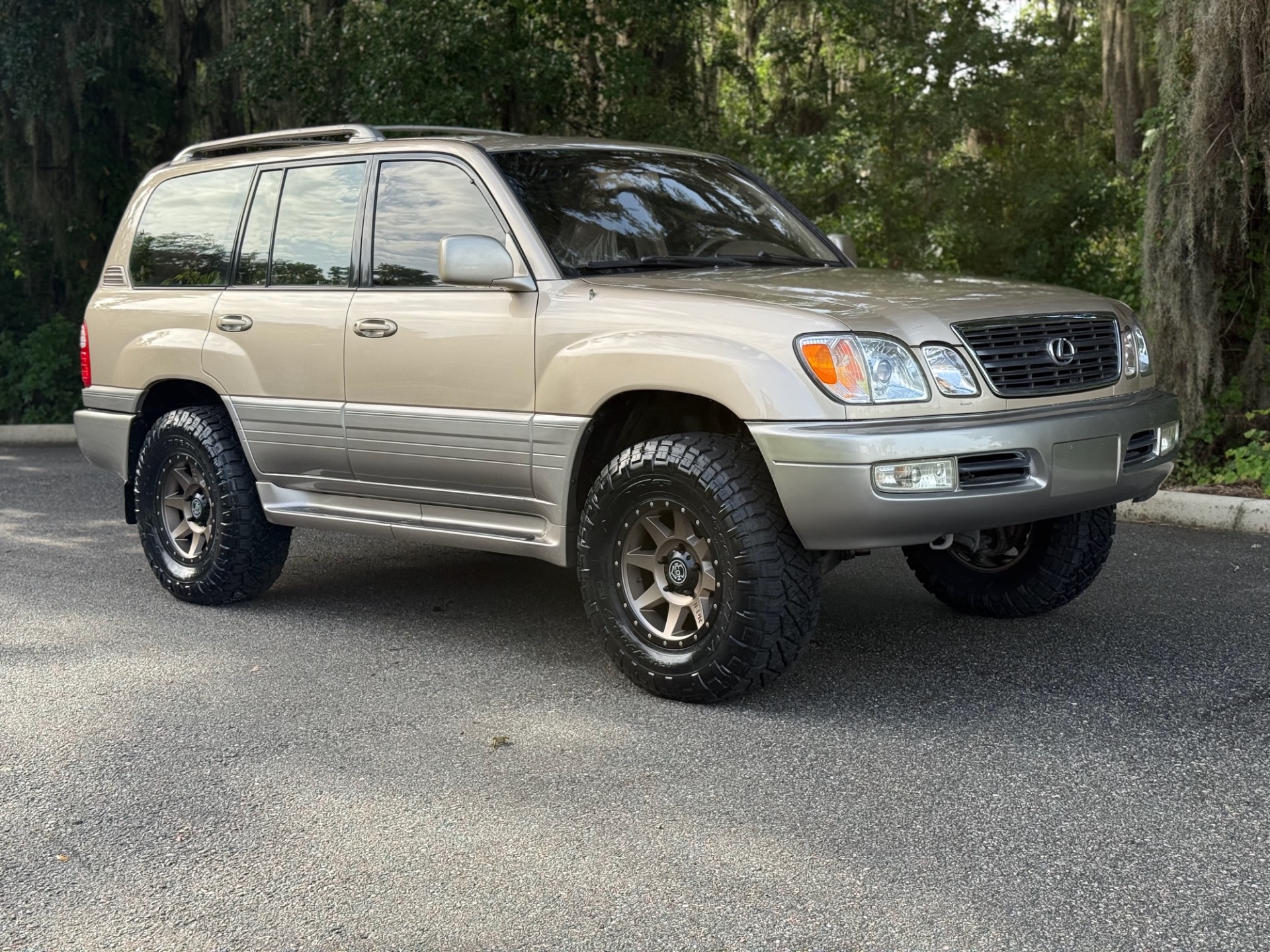 Used-1999-Lexus-LX-470-SOUTHERN-SUPER-CEAN-FRESH-BUILD-1749232674