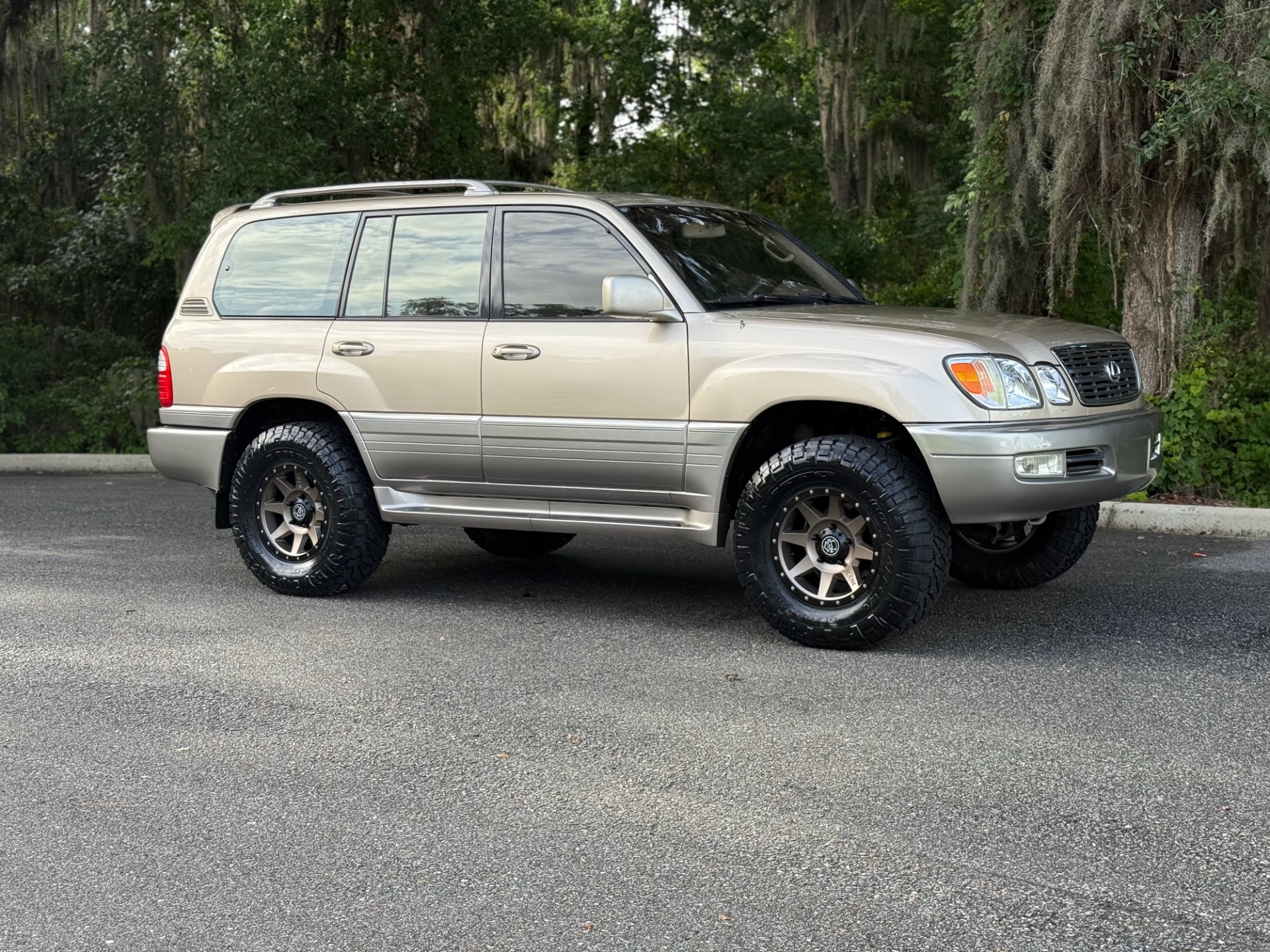 Used-1999-Lexus-LX-470-SOUTHERN-SUPER-CEAN-FRESH-BUILD-1749232680