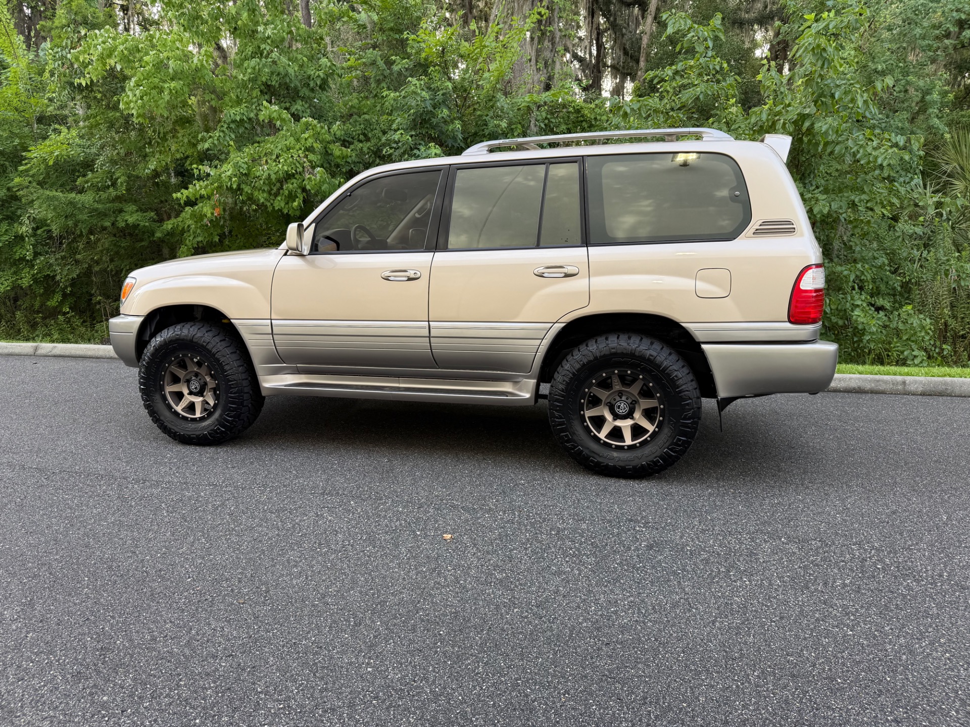 Used-1999-Lexus-LX-470-SOUTHERN-SUPER-CEAN-FRESH-BUILD-1749232686