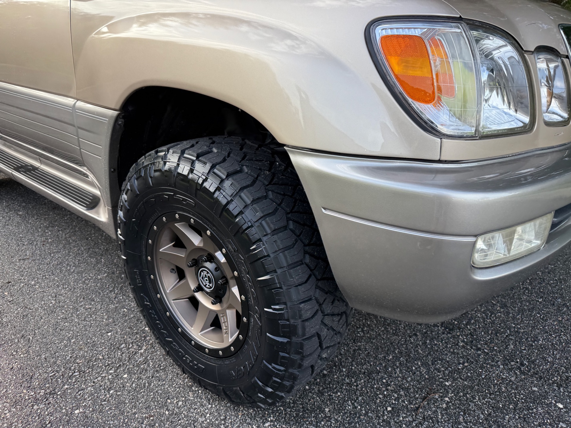 Used-1999-Lexus-LX-470-SOUTHERN-SUPER-CEAN-FRESH-BUILD-1749232687