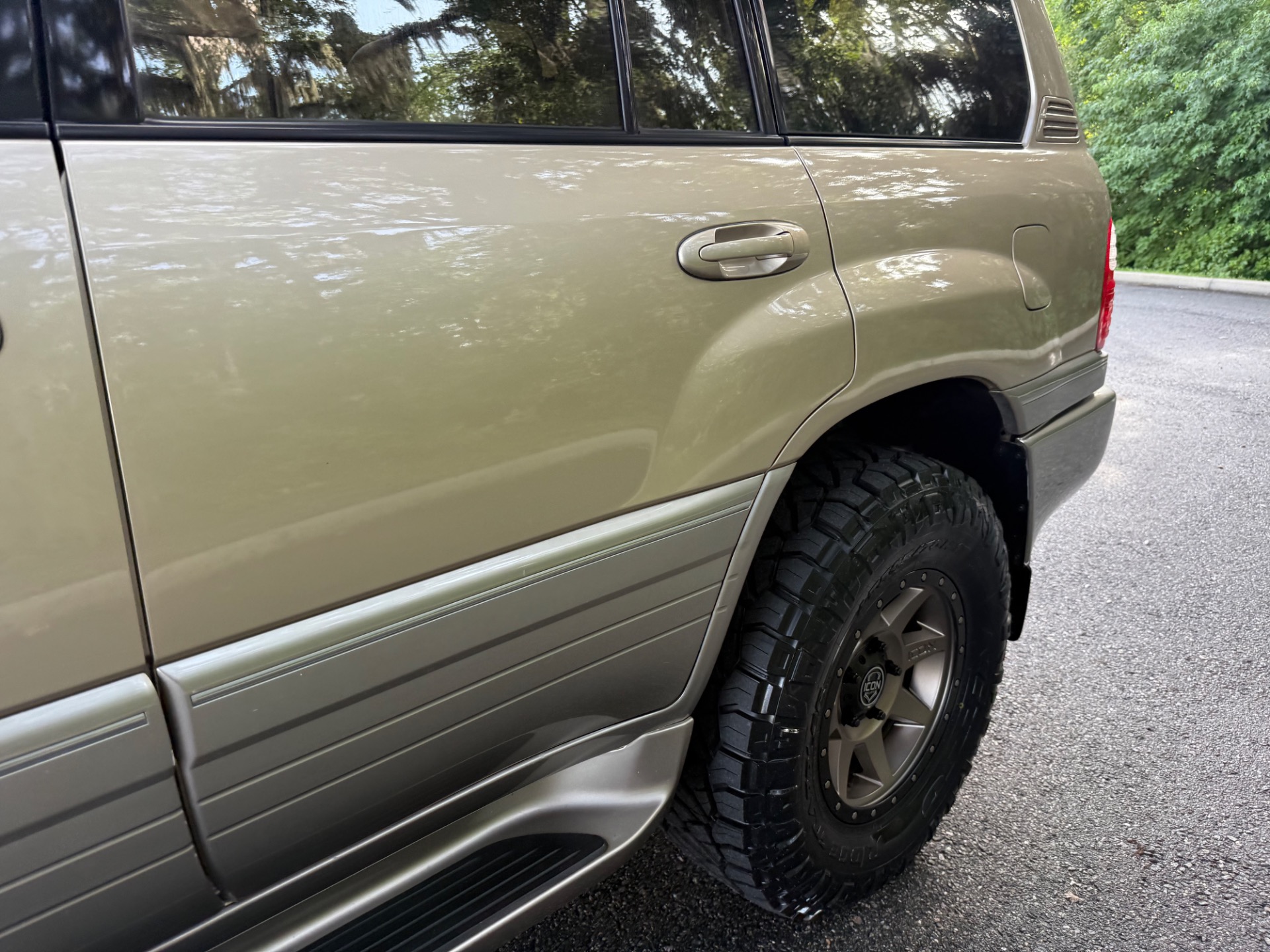 Used-1999-Lexus-LX-470-SOUTHERN-SUPER-CEAN-FRESH-BUILD-1749232694