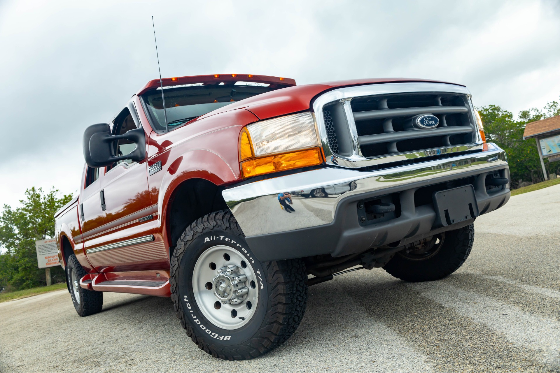 Used-2000-Ford-F-250-Super-Duty-XLT-4X4-1744142384 (4)