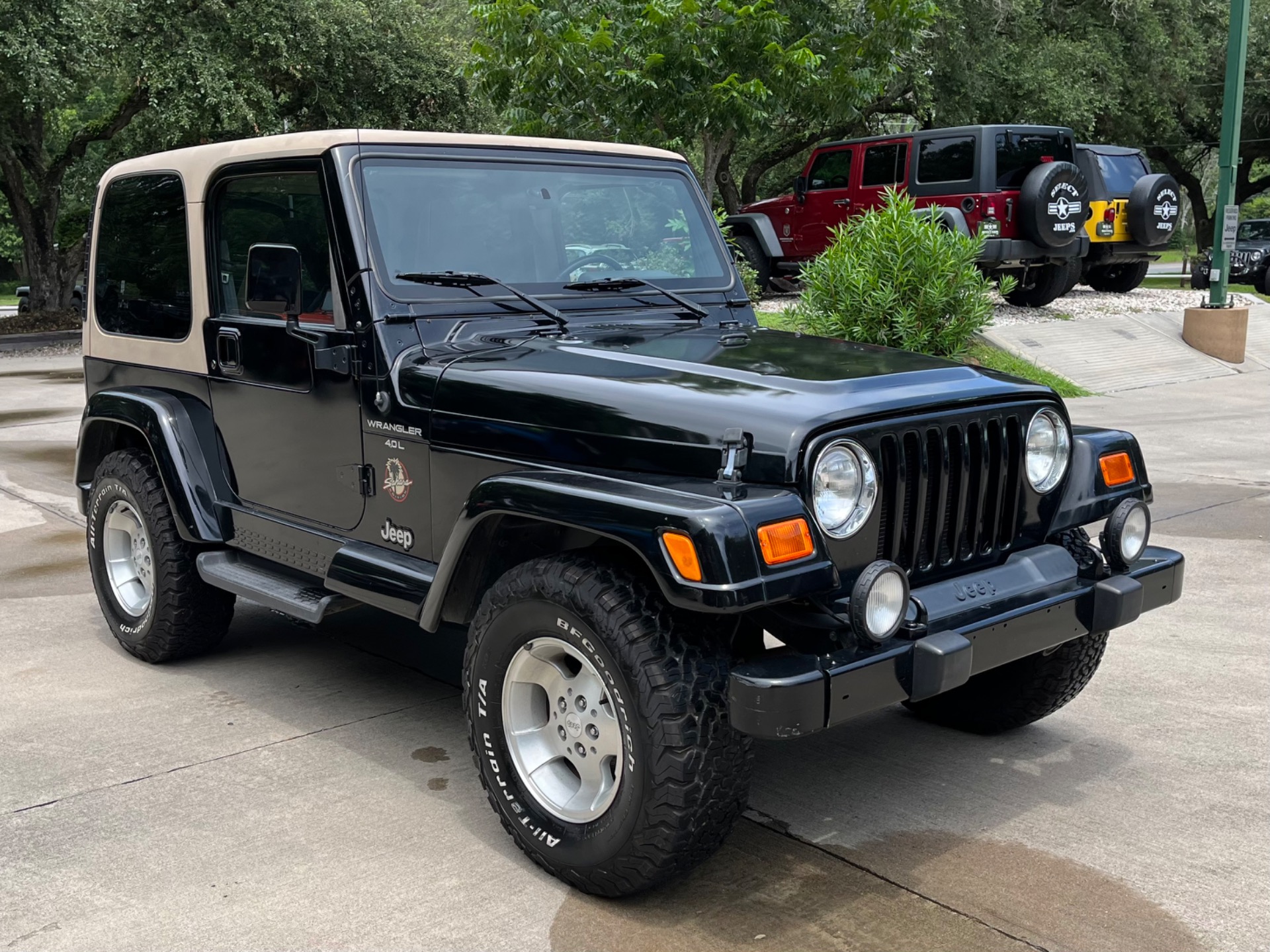 Used-2000-Jeep-Wrangler-Sahara (10)