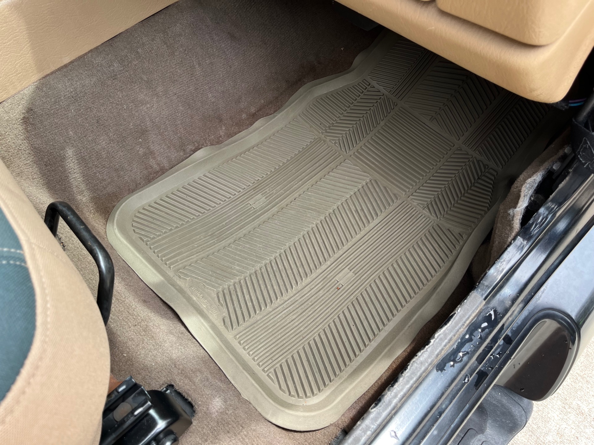Used-2000-Jeep-Wrangler-Sahara (20)